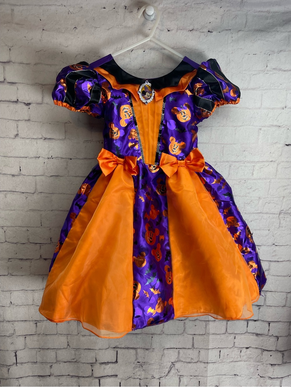 Disney store Minnie Mouse witch dress costume size 4